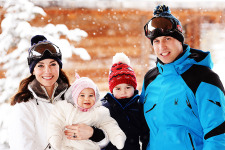 ジョージ王子＆シャーロット王女、両親とカナダ訪問で“北米デビュー”!? 画像
