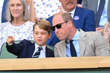 9歳の誕生日を迎えたジョージ王子、記念写真が「ウィリアム王子にそっくり！」と話題に 画像