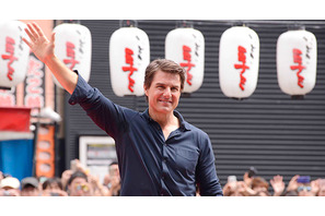 トム・クルーズ、日本での生涯興行成績1,000億円突破に「アリガトウ、ジャパン！」 画像