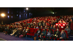 イタリア、新型コロナウイルスの感染再拡大で11月24日まで映画館などを閉鎖 画像