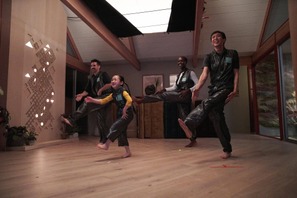 コリン・ファレルら“家族”がダンス！『アフター・ヤン』本編映像＆メイキング写真