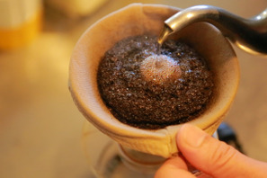 自家焙煎コーヒーの店「Cafe MARUGO」で店主が淹れる極上の一杯を味わおう 画像