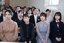 「若草物語」堀田真由＆仁村紗和＆畑芽育＆長濱ねる、“四姉妹”の場面写真初解禁 画像