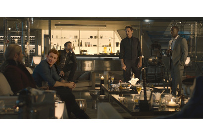 アイアンマン、キャプテン・アメリカらと宅飲み!?『アベンジャーズ』最新ビジュアル 画像