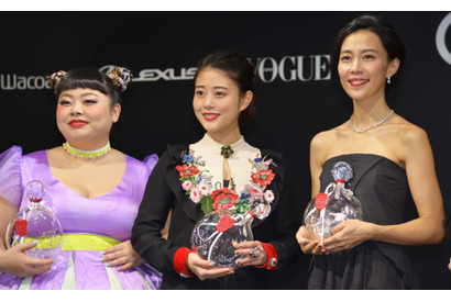 高畑充希＆渡辺直美ら艶やかなドレス姿を披露「VOGUE Women of the Year」授賞式 画像