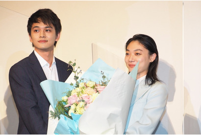 北村匠海、三浦透子主演『そばかす』舞台挨拶にサプライズ登壇！「こういうの嫌だろうなって思ったけど…」 画像