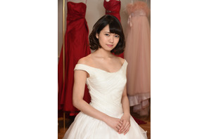 二階堂ふみ、藤原竜也の婚約者役に！ 初のウエディングドレス姿 画像