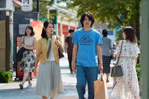 吉沢亮主演『ぼくが生きてる、ふたつの世界』変化する“母”への思いを表現した場面写真