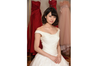 二階堂ふみ、藤原竜也の婚約者役に！ 初のウエディングドレス姿 画像