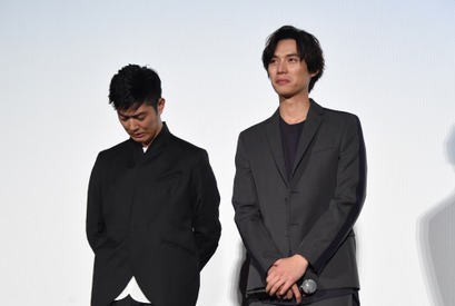 福士蒼汰＆工藤阿須加、成島監督からのサプライズに涙…「一生、忘れない」 画像