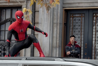 『スパイダーマン：ノー・ウェイ・ホーム』1月7日に日本公開決定！ ドクター・ストレンジが見つめる新カットも 画像