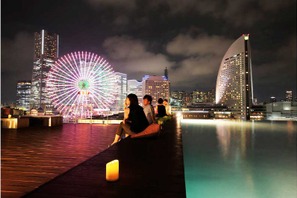 横浜みなとみらいの海と夜景を一望する屋上のアジアンバーが期間限定オープン！ 画像