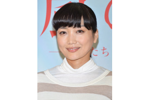 佐藤江梨子、出産後初の連ドラ主演作で共演者赤面の濃厚キス！「受け入れてます」 画像