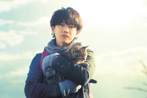 【予告編】佐藤健、泣きながら猫を抱きしめて…『せか猫』ポスター解禁 画像