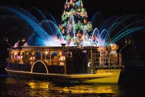 【ディズニー】クリスマス詳細発表！8年目を迎えた水上ショーが終了へ 画像