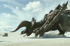 『モンスターハンター』ディアブロス亜種がミラ・ジョヴォヴィッチを猛追！ 画像