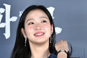 女優キム・ゴウン、大学時代から目立つ存在だった！「人気は自覚していたが、決して女神では…」 画像