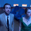 『ラ・ラ・ランド』　Photo credit:  EW0001: Sebastian (Ryan Gosling) and Mia (Emma Stone) in LA LA LAND.  Photo courtesy of Lionsgate.（C） 2016 Summit Entertainment, LLC. All Rights Reserved.