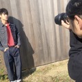 「窪田正孝×写真家・齋藤陽道 カレンダー2019」10月メイキングスチール※画像はイメージです。実際の商品とは異なります。