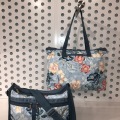 レスポートサック　Floral Daydream　(左)15,950円 (右)11,550円