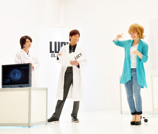 川栄李奈（AKB48）＆陣内智則＆中野信子（脳科学者）／『LUCY／ルーシー』公開直前イベント