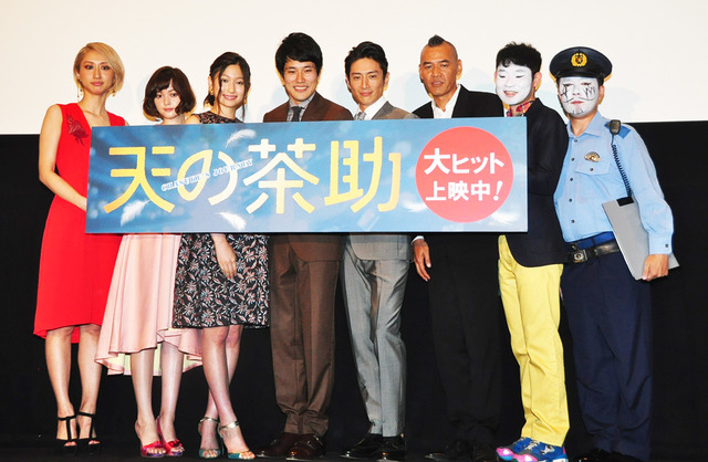 Ms.OOJA、玉城ティナ、大野いと、松山ケンイチ、伊勢谷友介、SABU監督、今野浩喜、オラキオ／『天の茶助』初日舞台挨拶