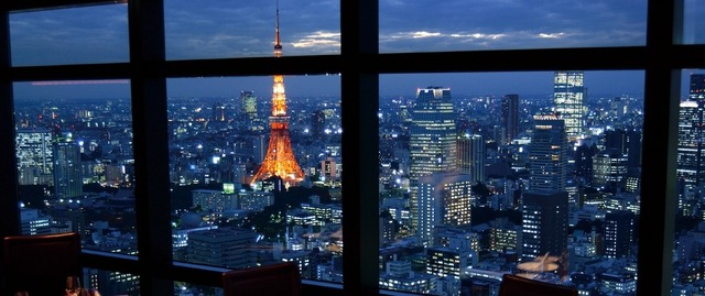 「アレクサンダーズ ステーキハウス」銀座を一望できる夜景