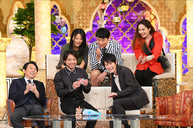 山田孝之＆本郷奏多「櫻井・有吉THE夜会」(C)TBS