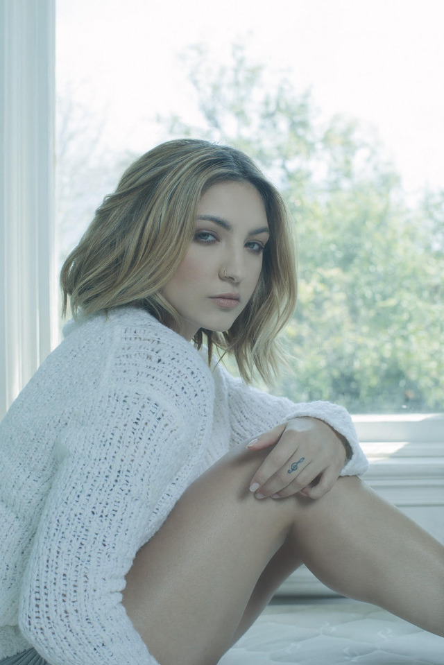 Julia Michaels