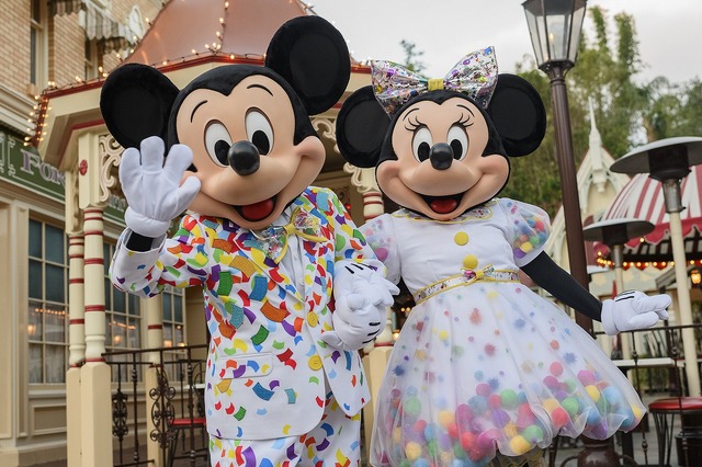 開催中「Get Your Ears On - A Mickey and Minnie Celebration」☆As to Disney artwork, logos and properties： (C) Disney