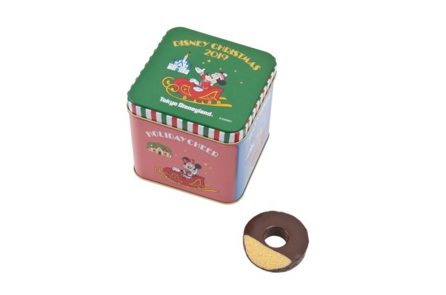 チョコレートカバード・バウムクーヘン1,300 円(C) Disney