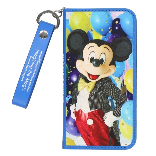 スマートフォンケース 3,600円(C) Disney