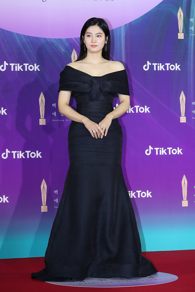 パク・ジュヒョン　第57回百想芸術大賞 レッドカーペット　Image Courtesy of the Baeksang Arts Awards