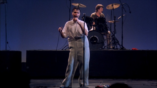 『STOP MAKING SENSE』　（C）1984 TALKING HEADS FILMS.  ALL RIGHTS RESERVED