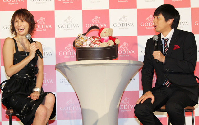 米倉涼子＆徳井義実 ＠ 「GODIVA White Day 2013～Hunter of Love」