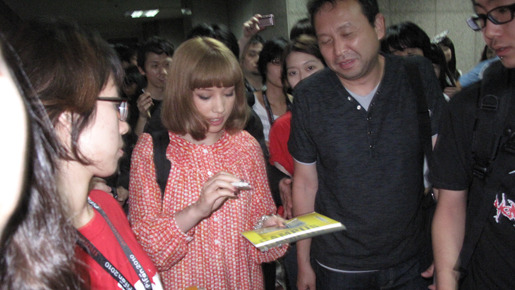 プチョン国際ファンタスティック映画祭で舞台挨拶に立った仲里依紗　photo：Yoko Saito