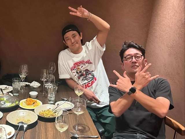 ハ・ジョンウ、チュ・ジフンが食事会！プライベートでのお茶目な姿に大反響「私もまぜて」【PHOTO】