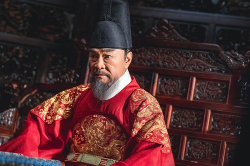 『赤い袖先』の英祖