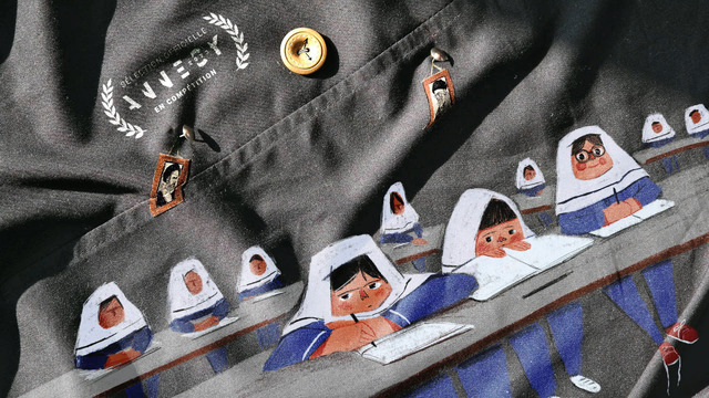 『制服の下の私』（Our Uniform）