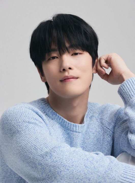 キム・ジョンヒョン